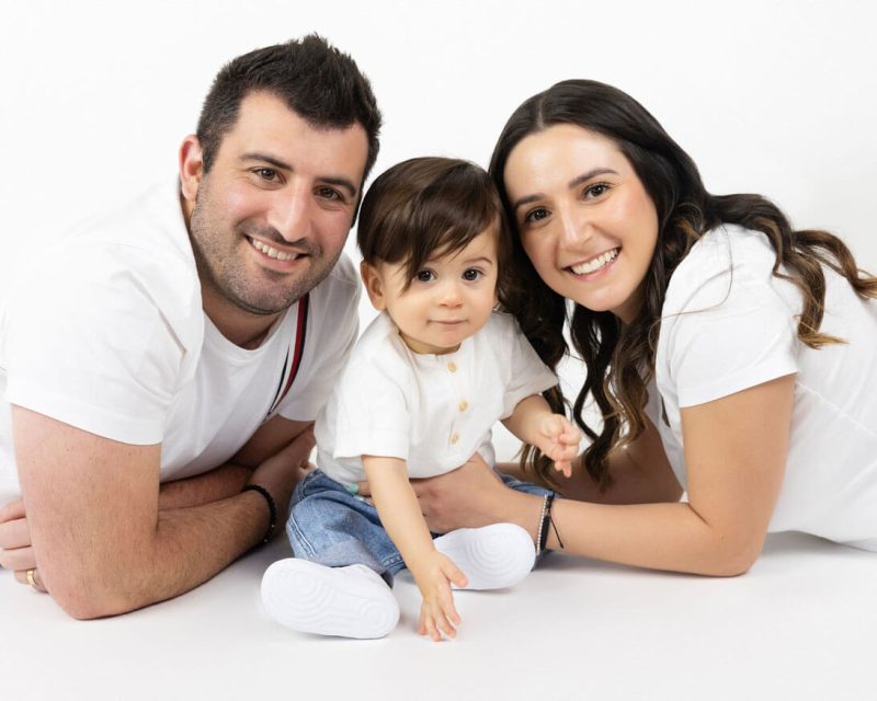 9 family friendly things to do in the Blue Mountains mum and dad and baby family photography